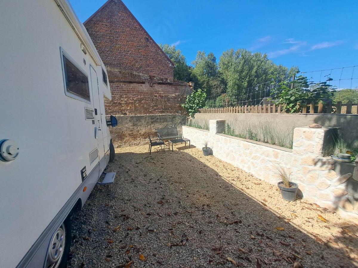 Camping Car A 3 Minutes Du Parc Pairi Daiza Hotel Brugelette Exterior photo