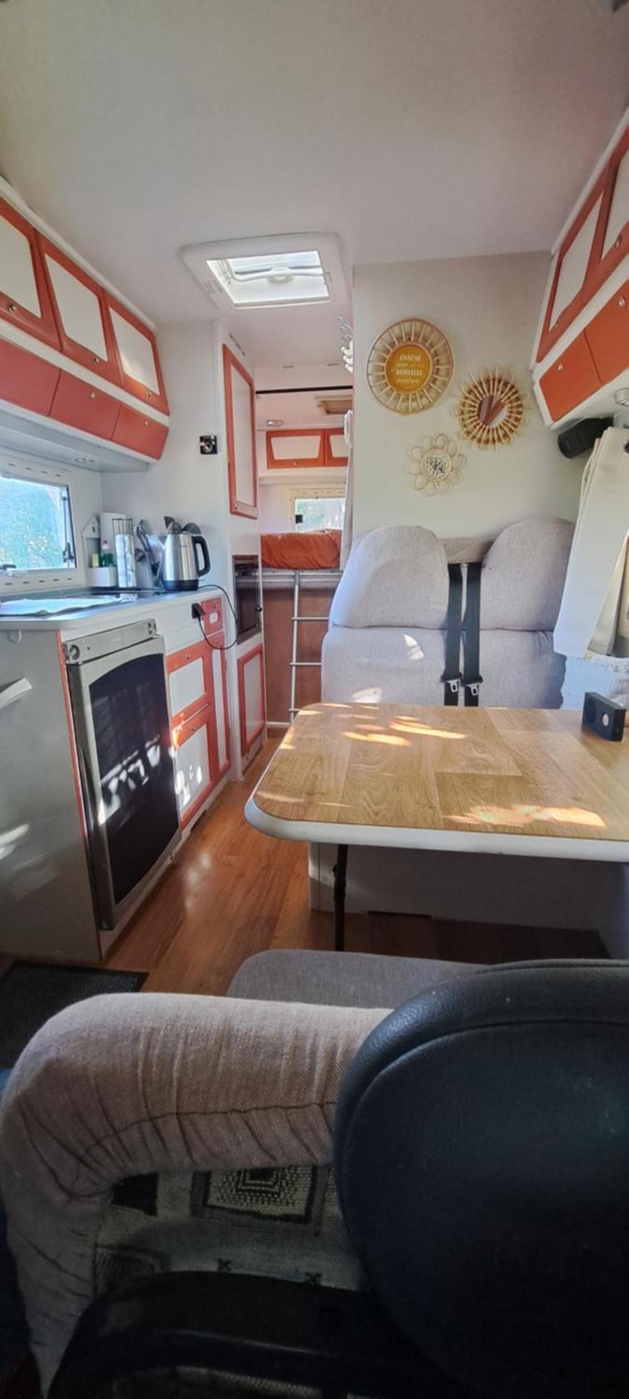 Camping Car A 3 Minutes Du Parc Pairi Daiza Hotel Brugelette Exterior photo